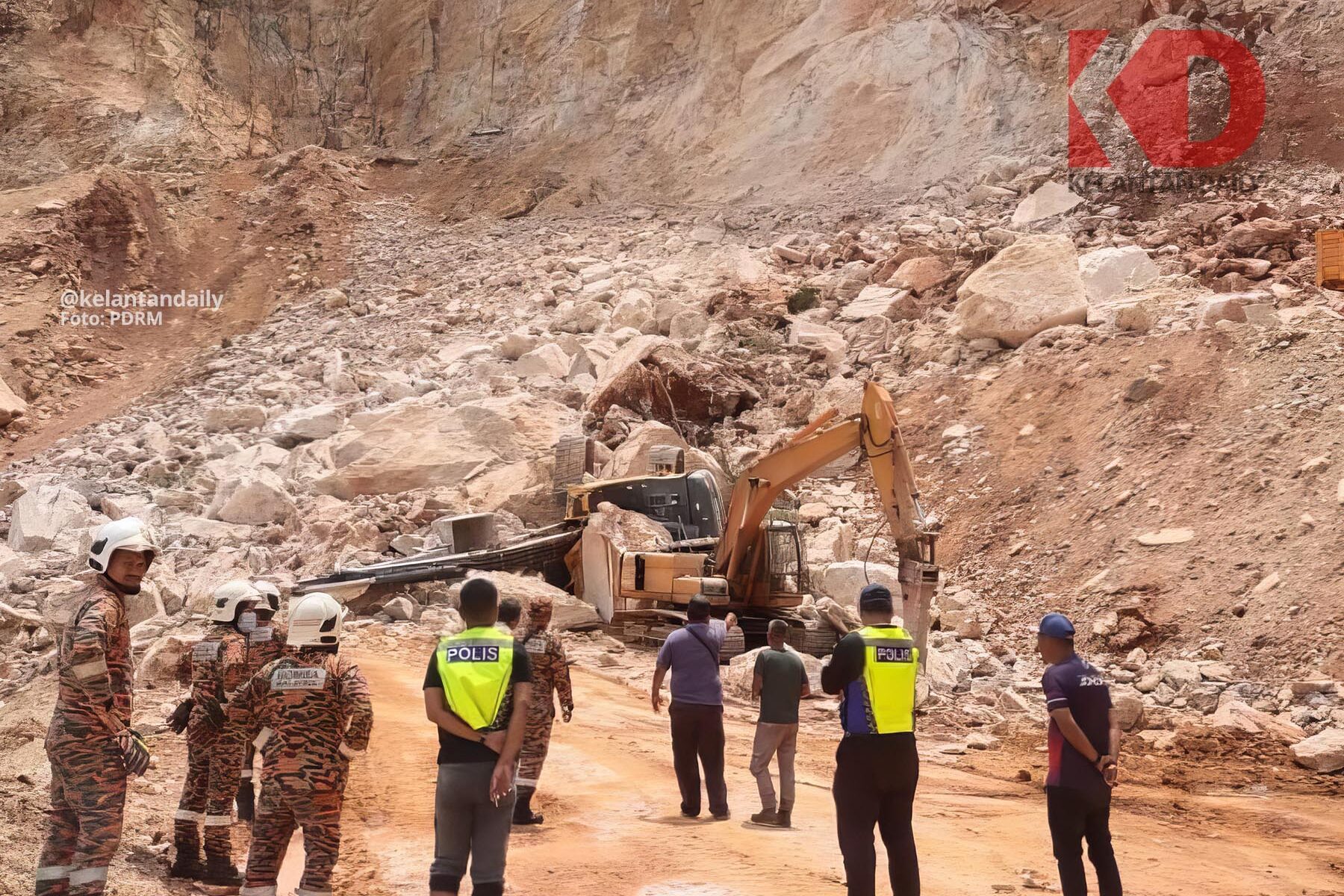 Pekerja kuari tertimbus runtuhan batu di Raub