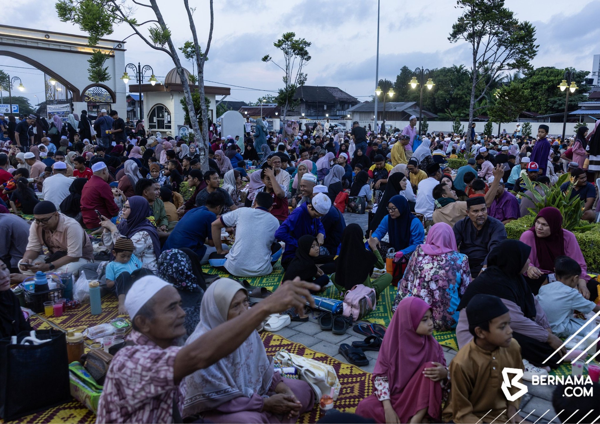 buka puasa masjid muhammadi kota bharu