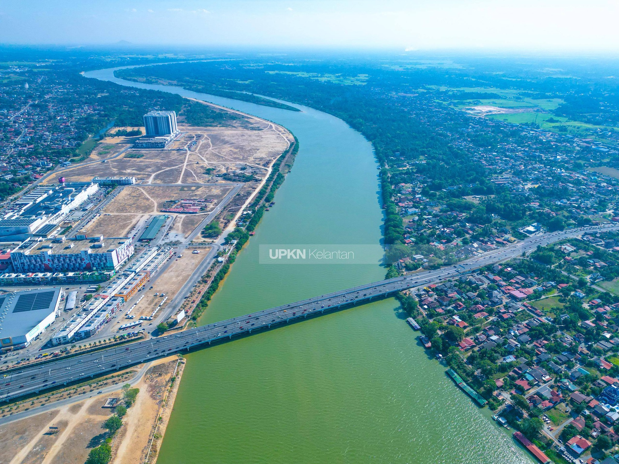 sungai kelantan hijau