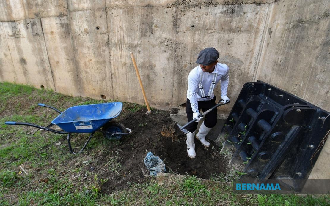 Mohd Rizal Amin Soria 2