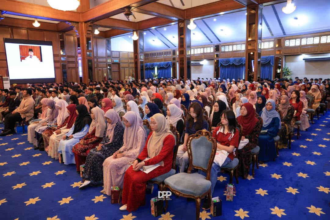 pelajar cemerlang kelantan dirai