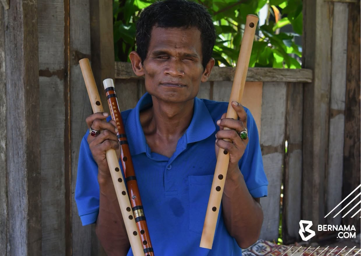azhar seruling emas kelantan